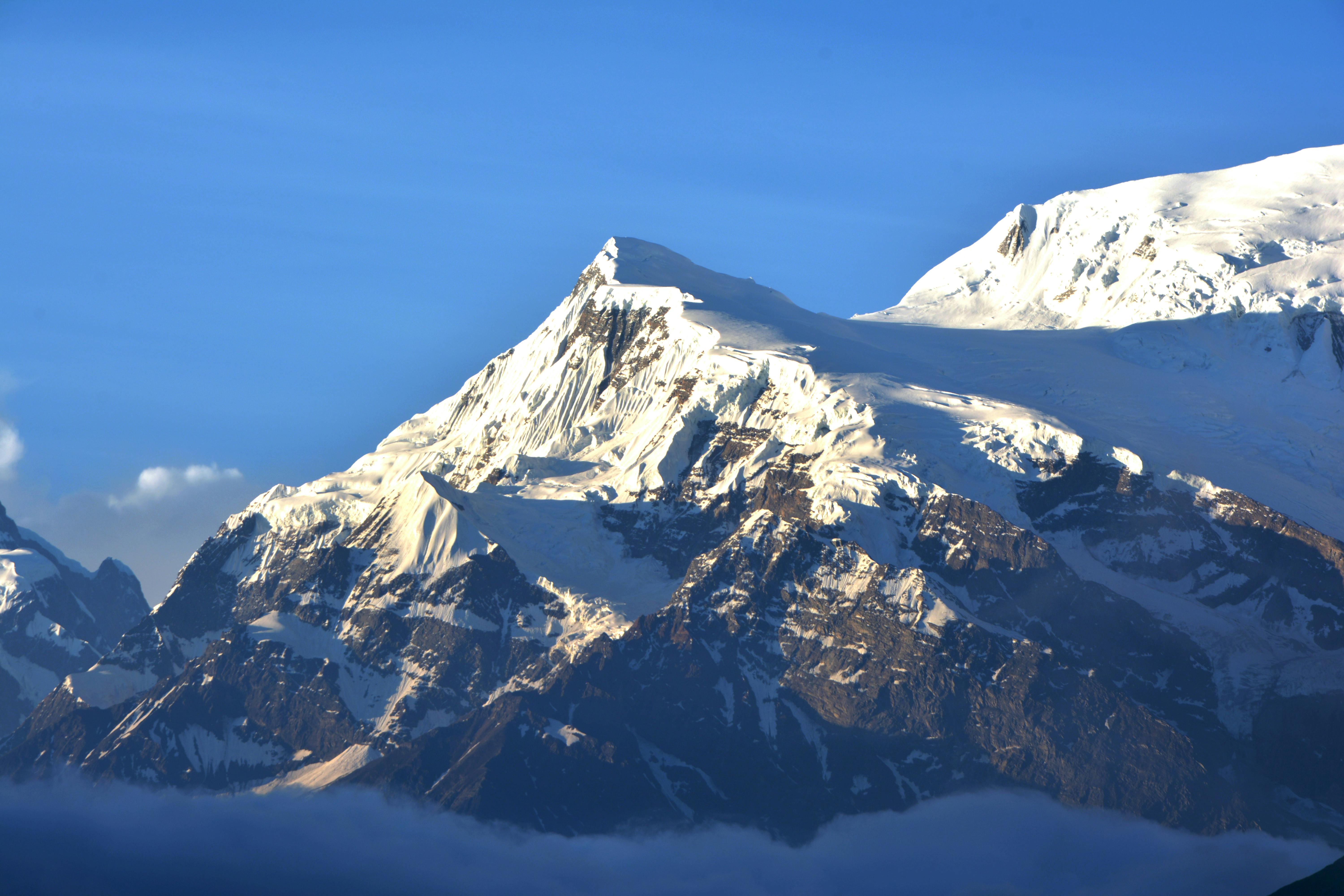 Chulu West Peak Climbing